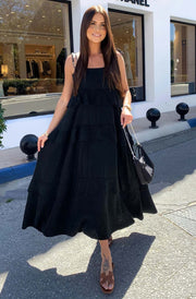 Angela Oversized Plain Tiered Maxi Dress-Black