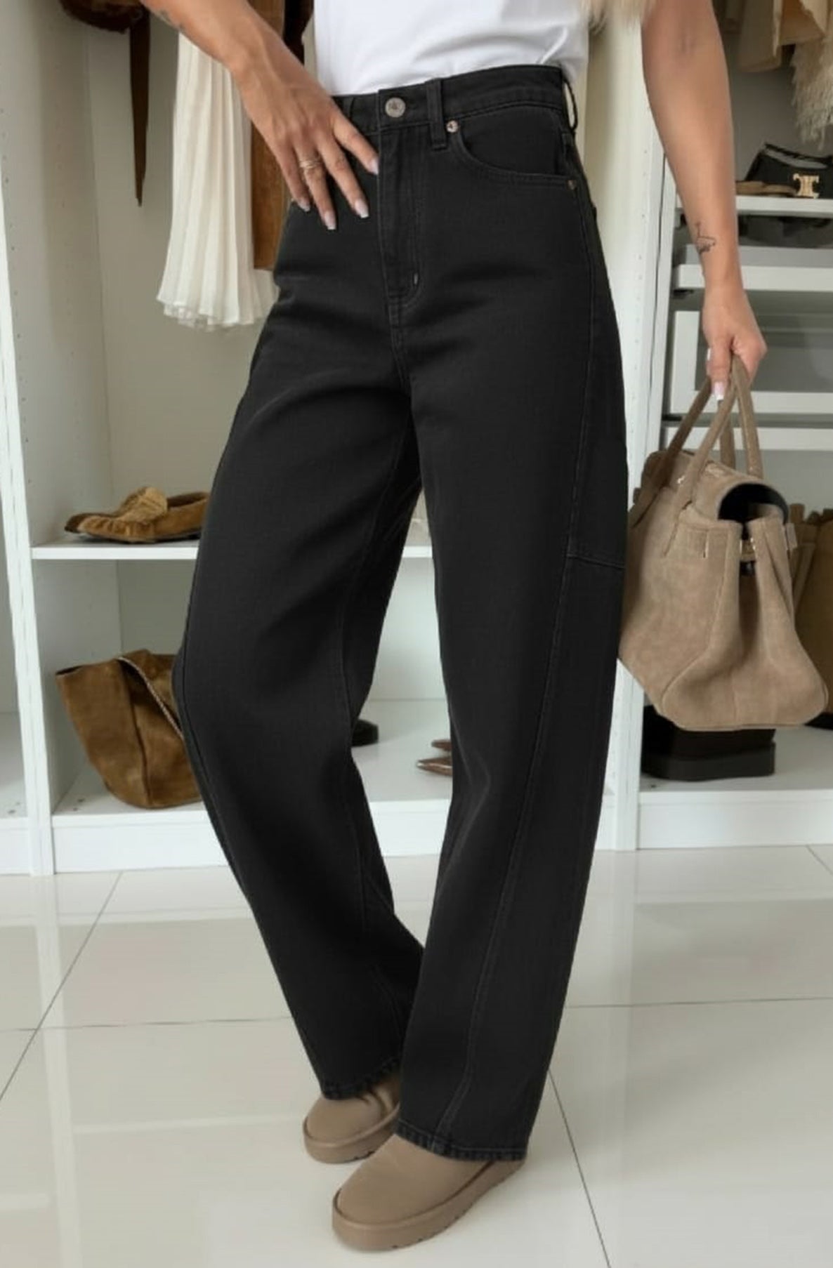 Calla Balloon Loose Fit High Waisted Denim Jeans-Black