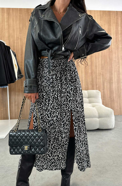 Zelda Abstract Print Side Slit Midaxi Skirt-Black